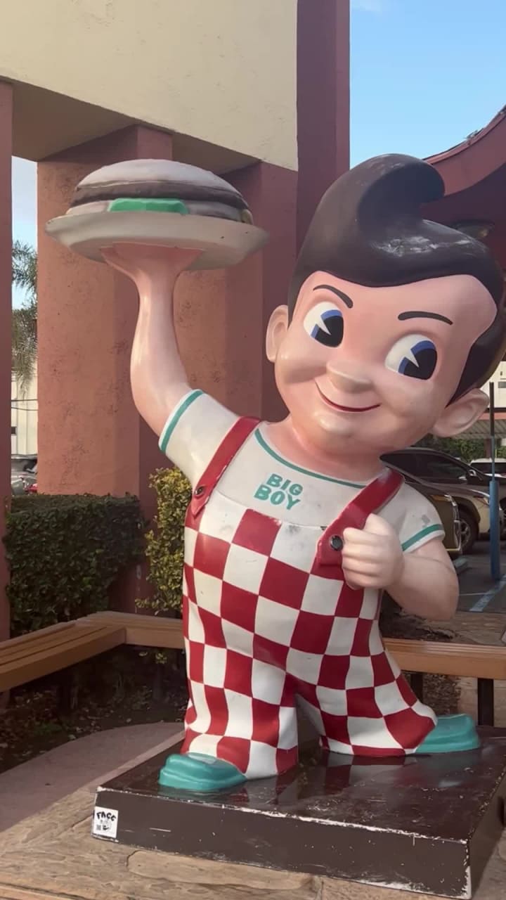 Video review of Bob's Big Boy