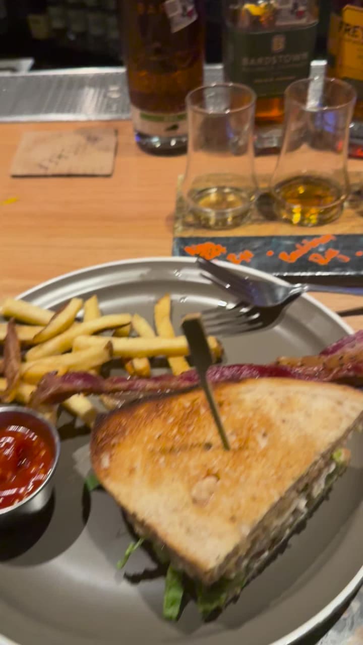 Whiskey Cake Kitchen & Bar