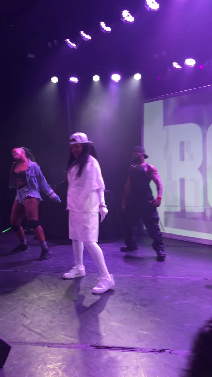 Video review of The Roxy