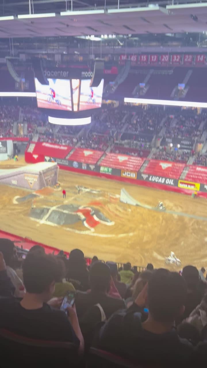 Video review of Moda Center