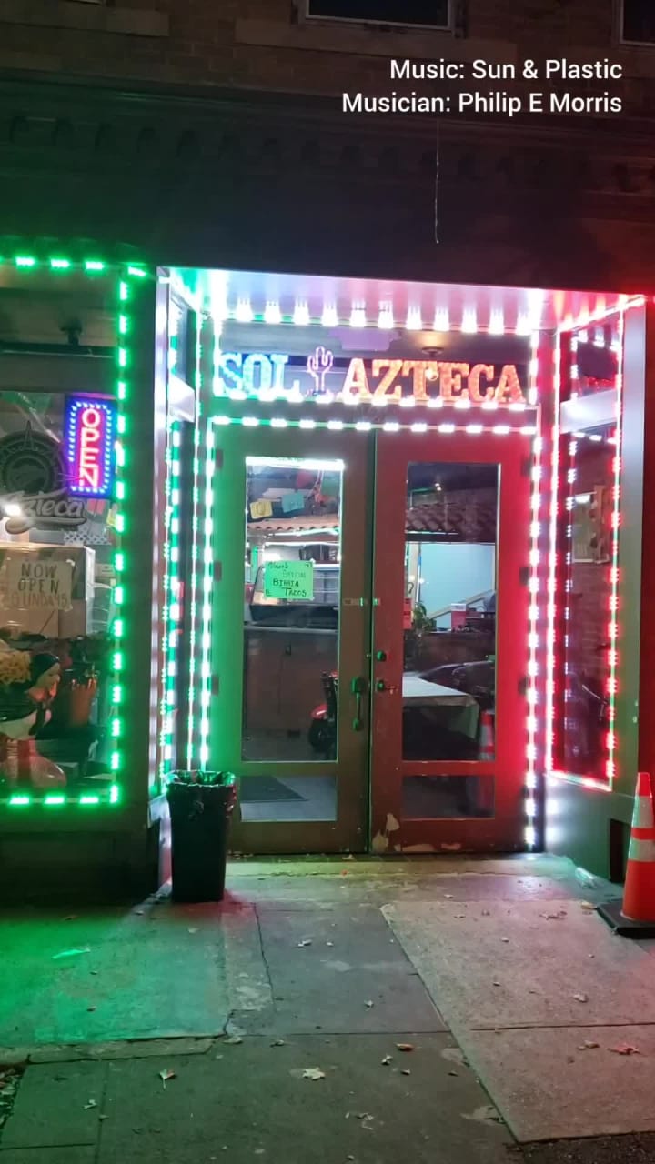 Video review of Sol Azteca