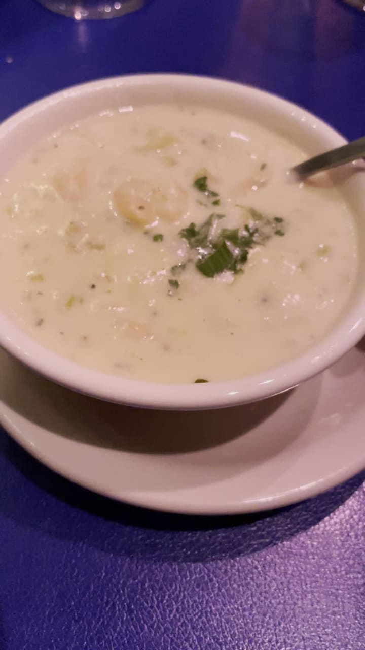 Video review of Flounder's Chowder House