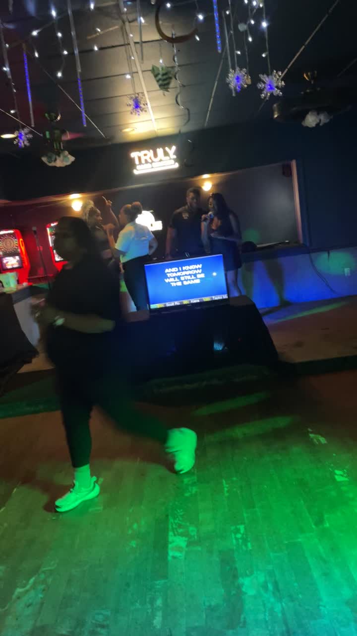 The Crossing Bar & Grill