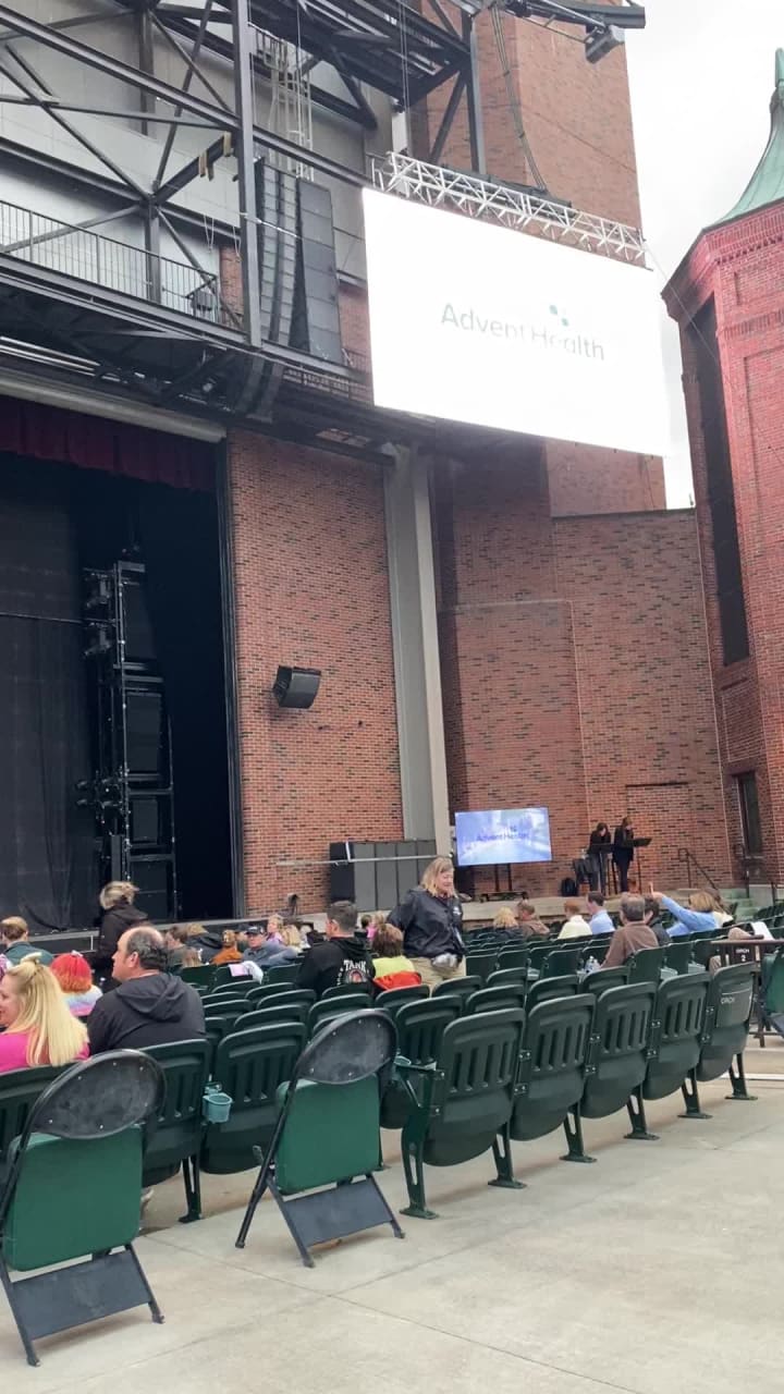 Video review of Starlight Theatre