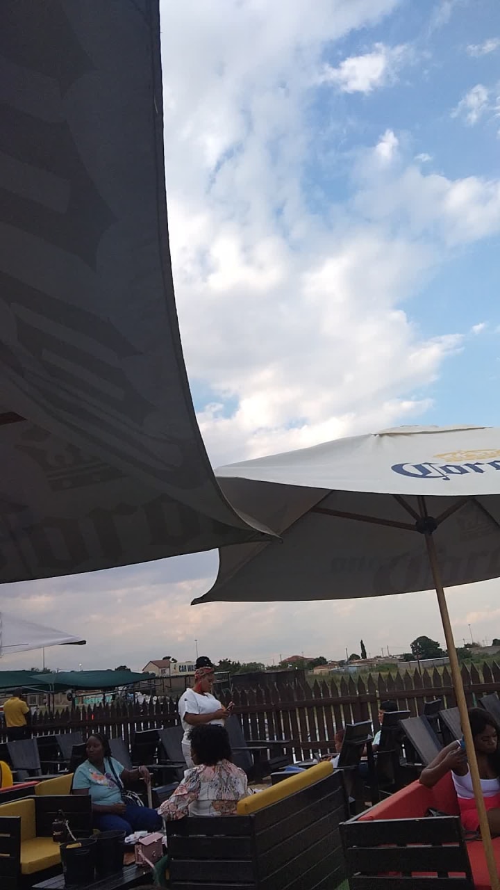 Slotjhile pub and shisanyama