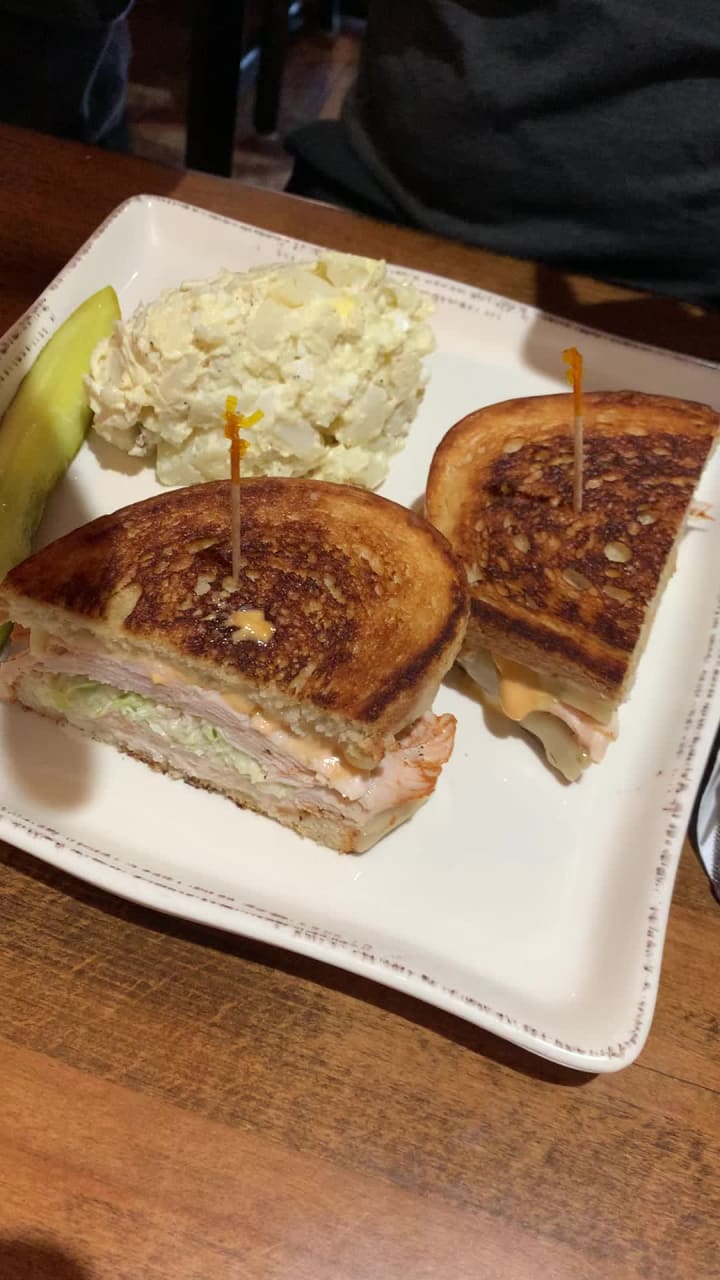 Video review of Javier's Café