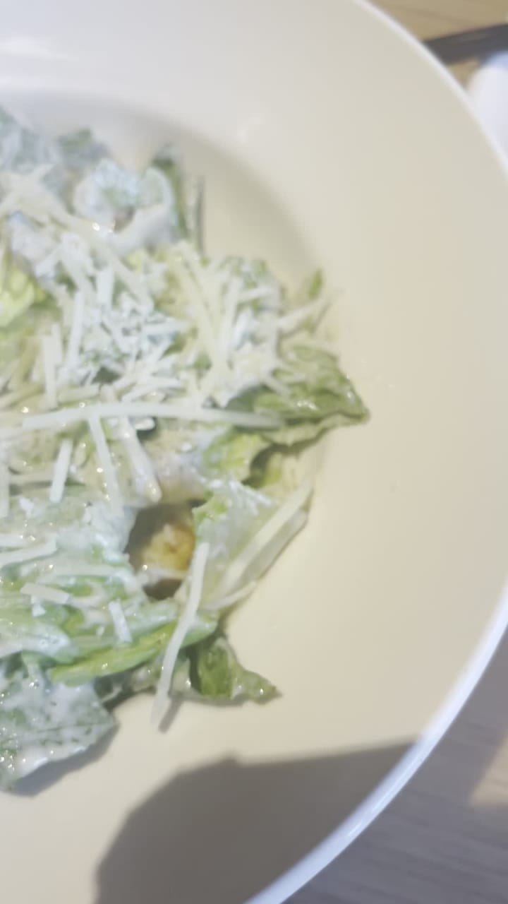 Video review of Benchmark