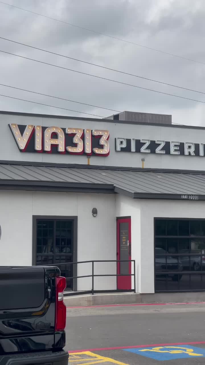 Via 313 Pizza