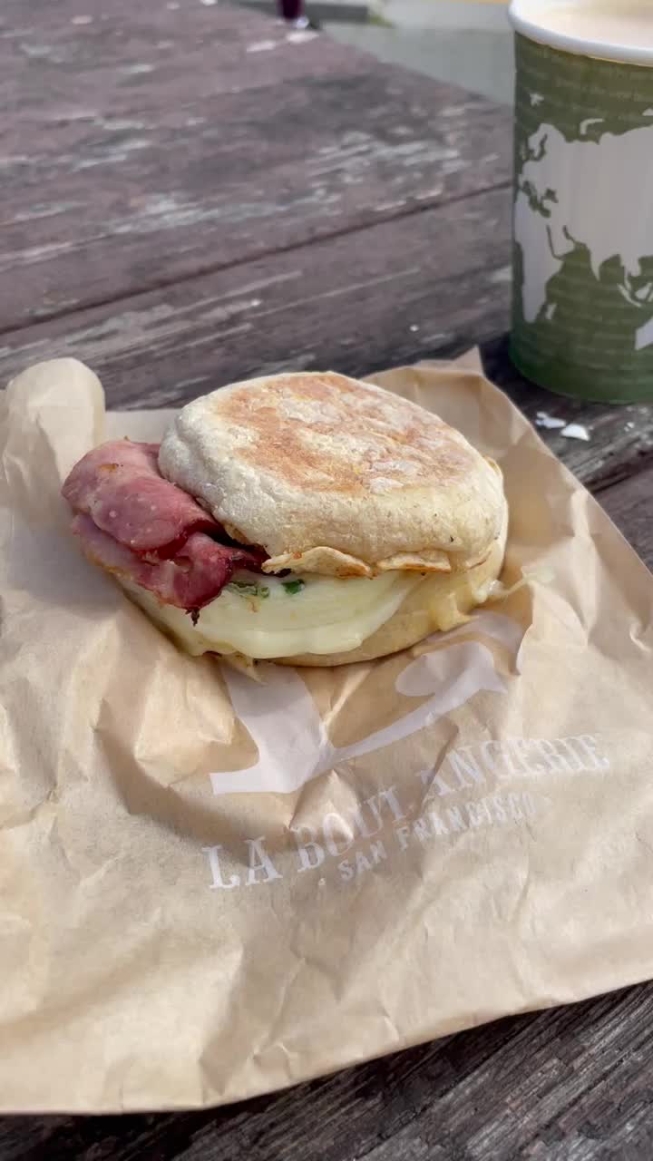 Video review of La Boulangerie de San Francisco