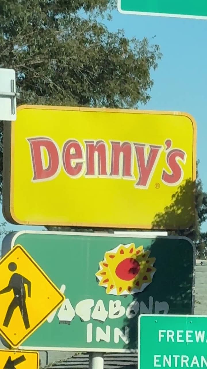 Video review of Denny's