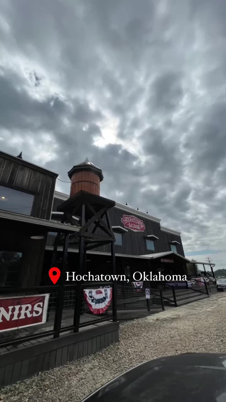 Hochatown Saloon