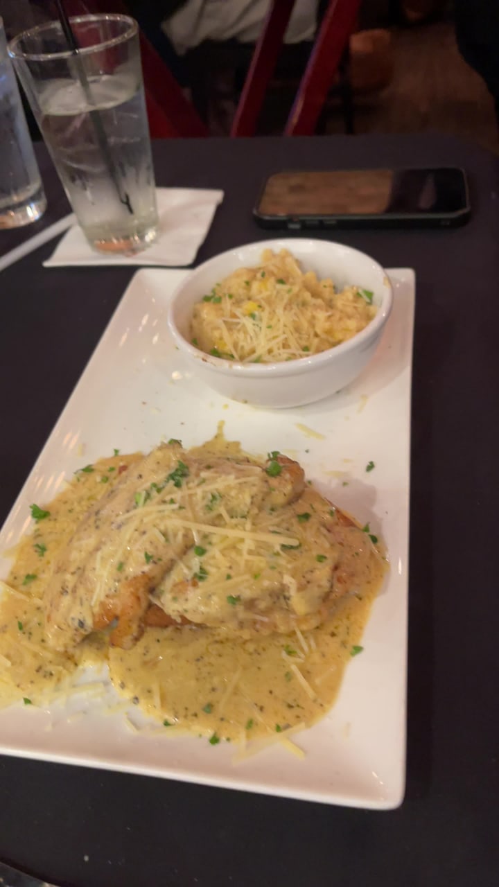 Harry's Seafood Bar & Grille