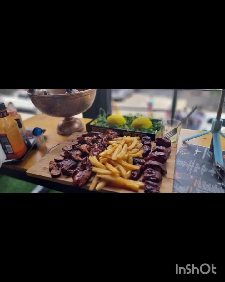 La Casa Spit & Shisanyama