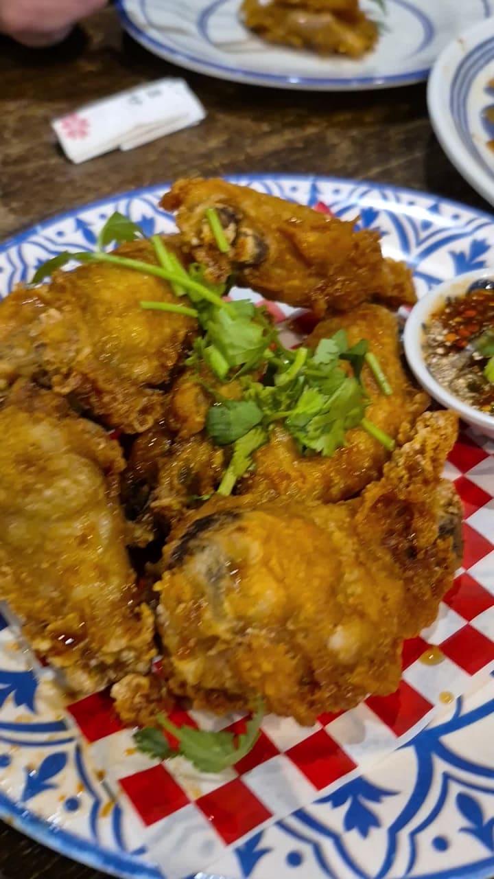 EAT BKK Thai Kitchen & Bar (Steeles)