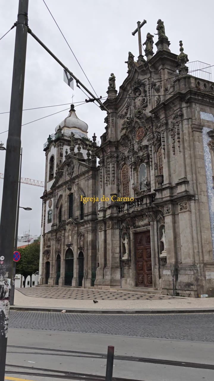 Video review of Igreja do Carmo