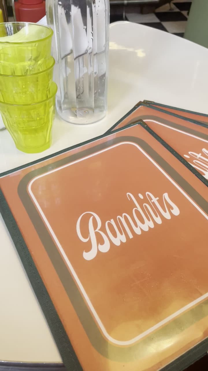 Bandits Burger + Dive