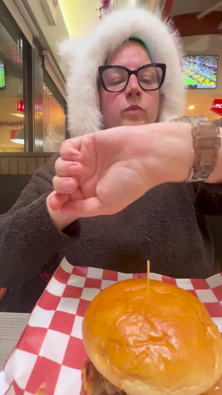 Video review of Victory Grill