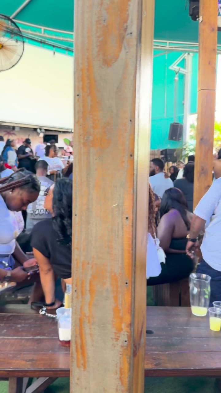 Video review of Poor House