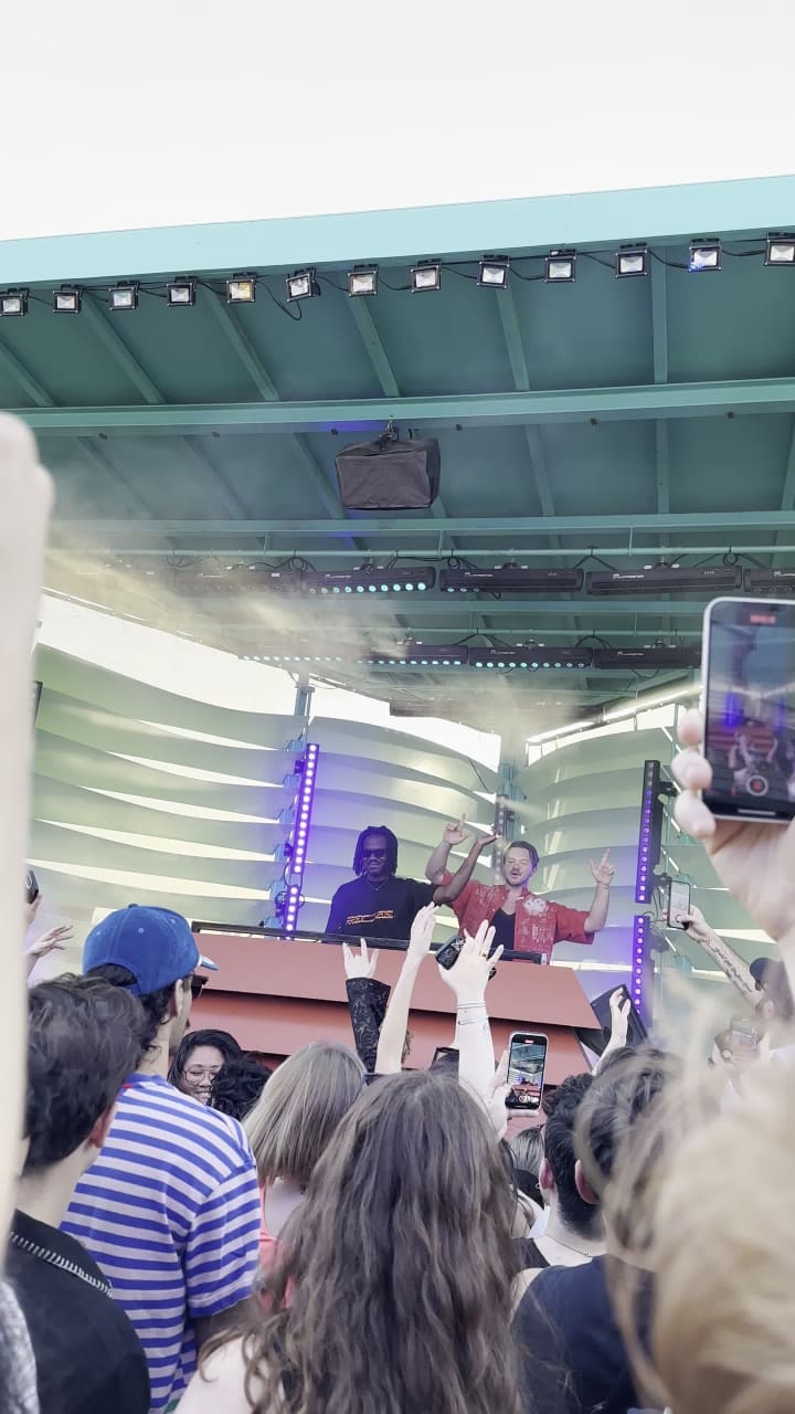 Video review of Elsewhere Rooftop