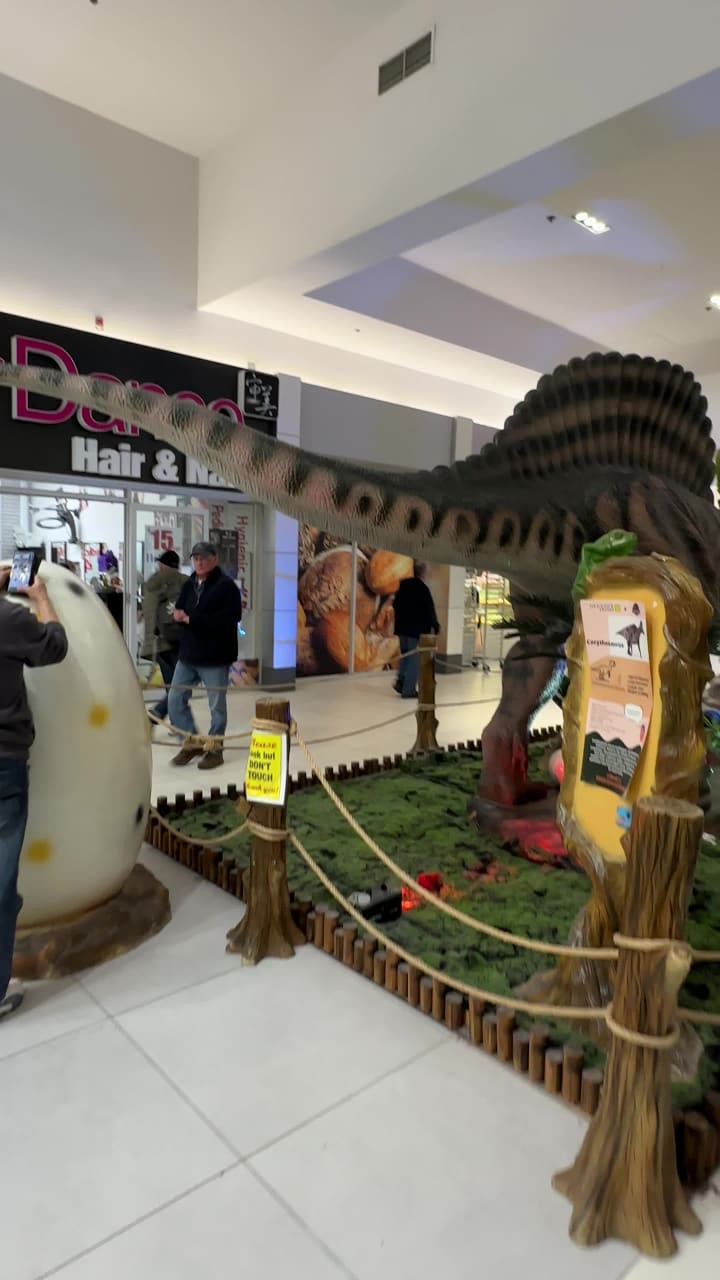 Video review of Woodside Square