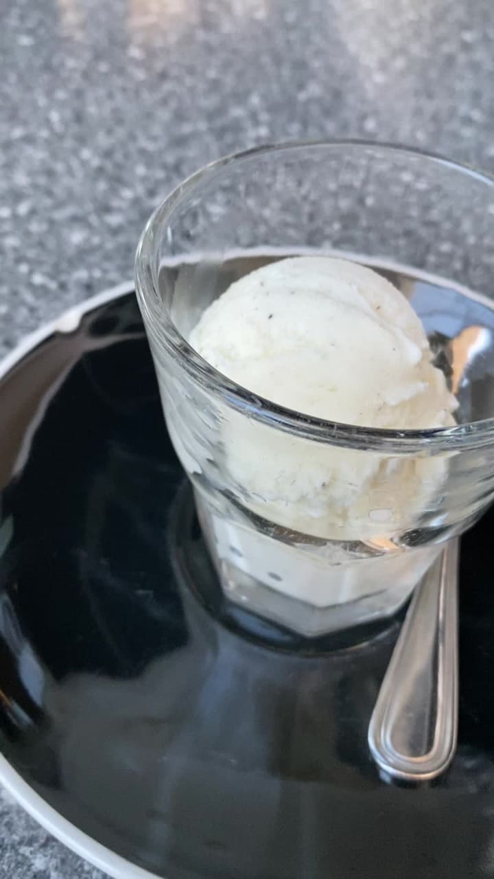 Video review of Crema Gourmet Espresso Bar