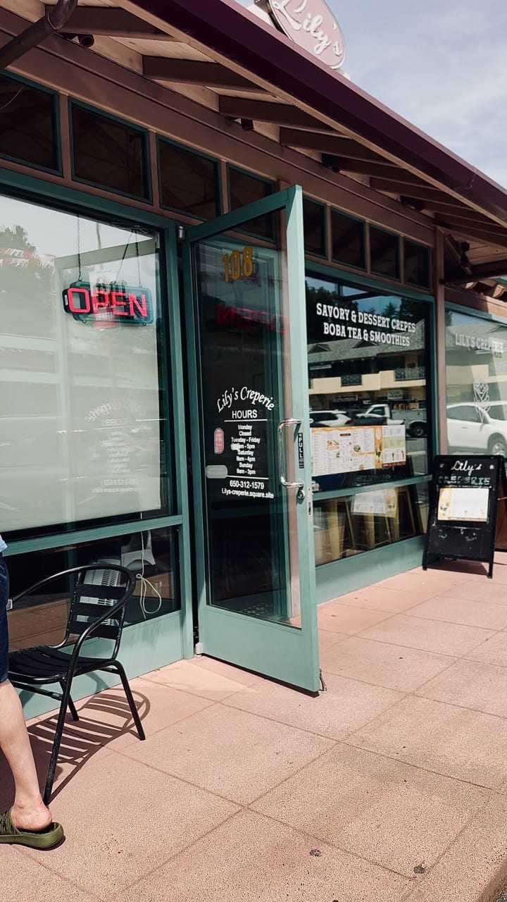 Lily's Creperie