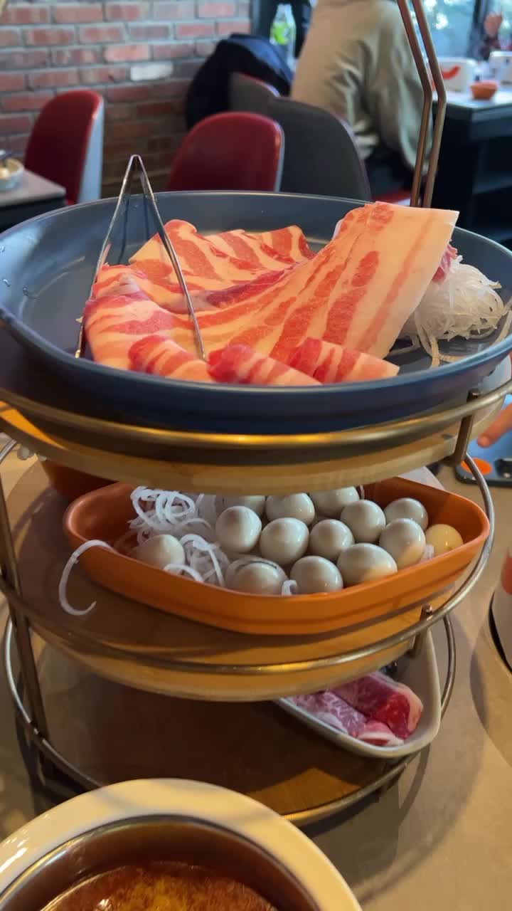 The Dolar Shop Hot Pot Manhattan