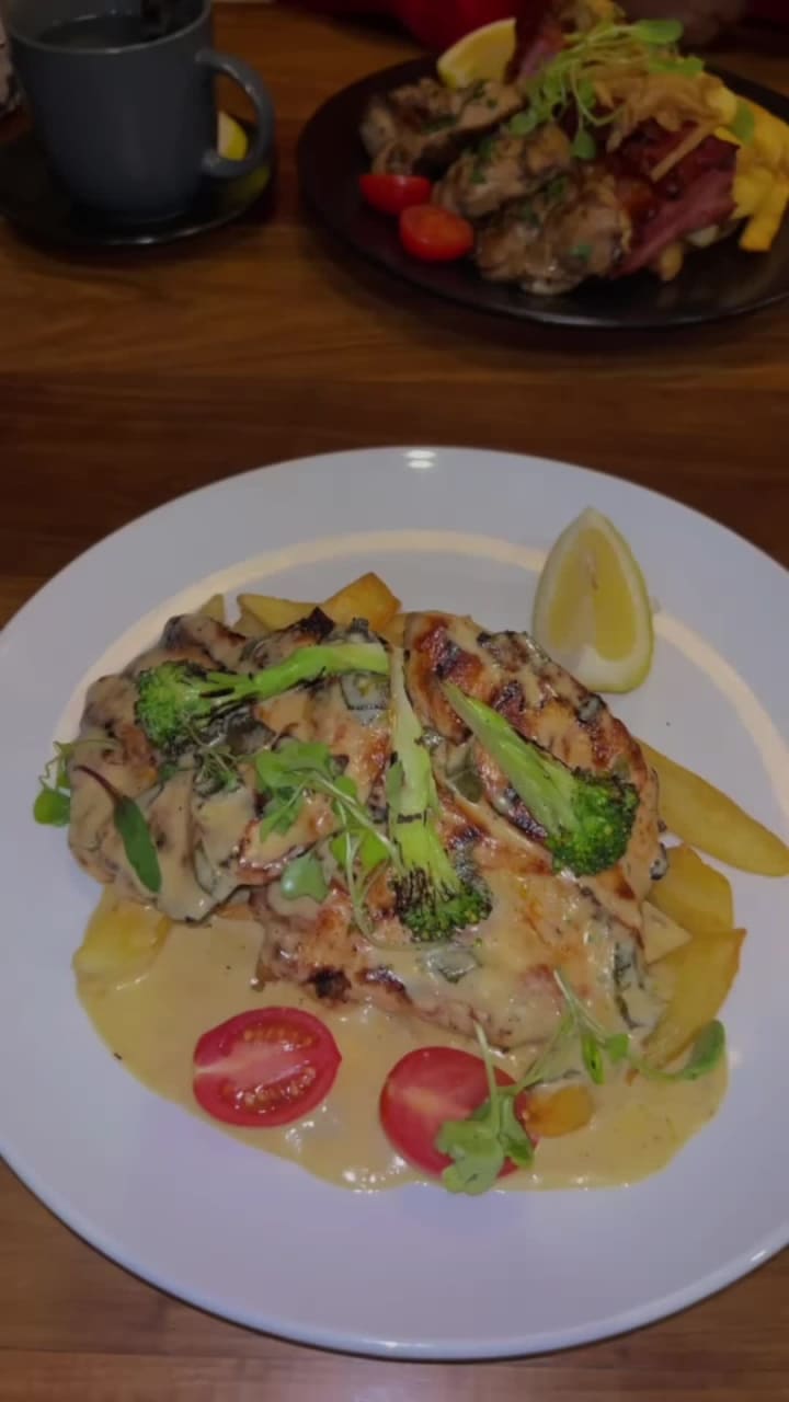 Video review of Doppio Zero