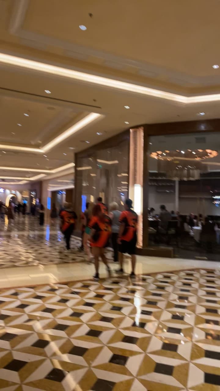 Video review of Delmonico Steakhouse