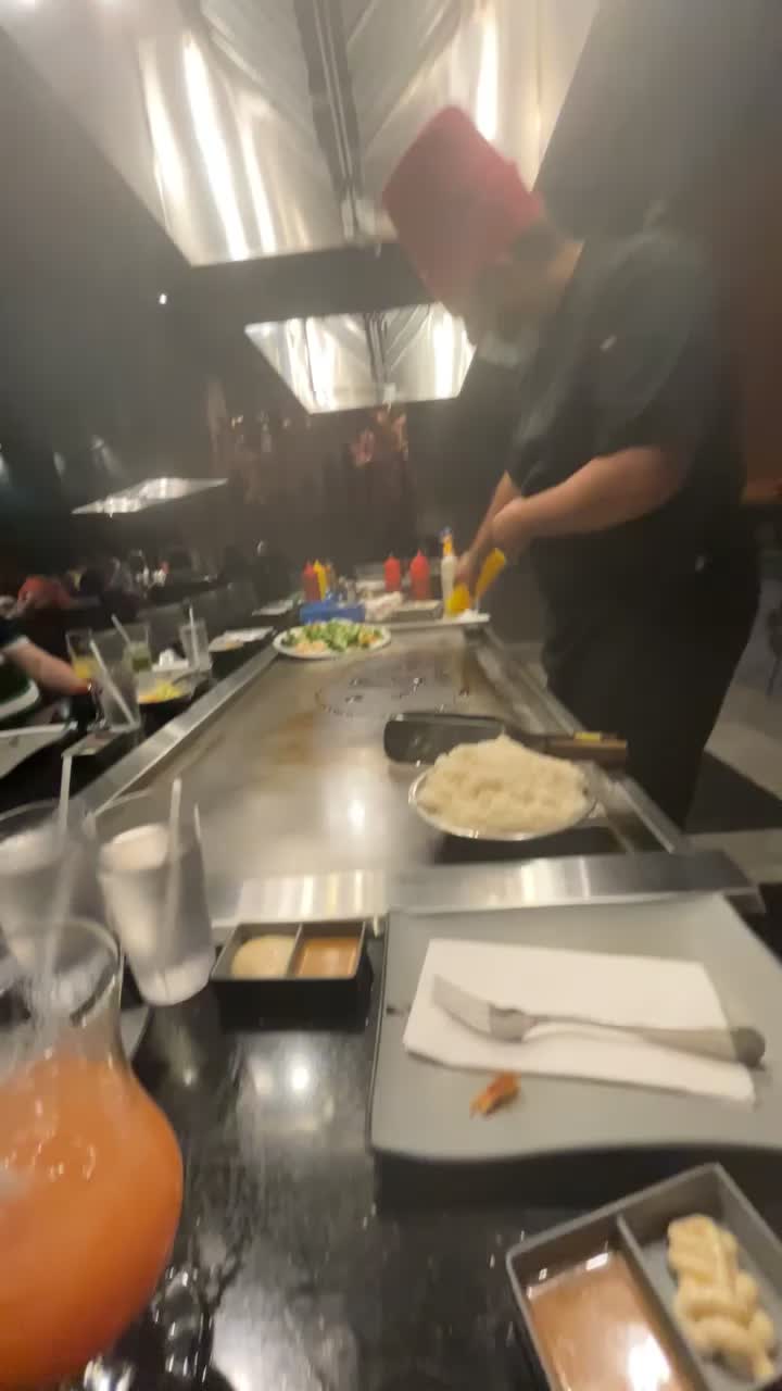 Video review of Hibachi Teppanyaki and Bar Toronto