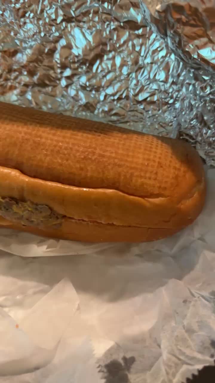 Sandwhich heads deli