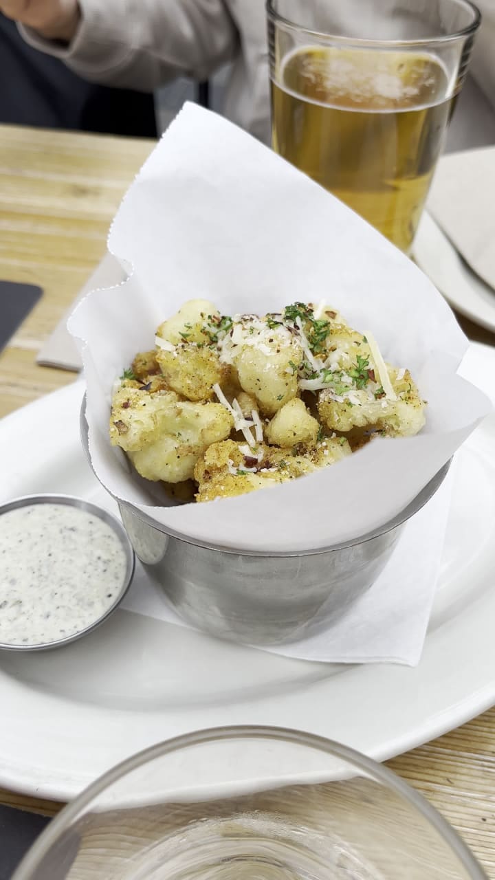 Queen Elizabeth Theatre