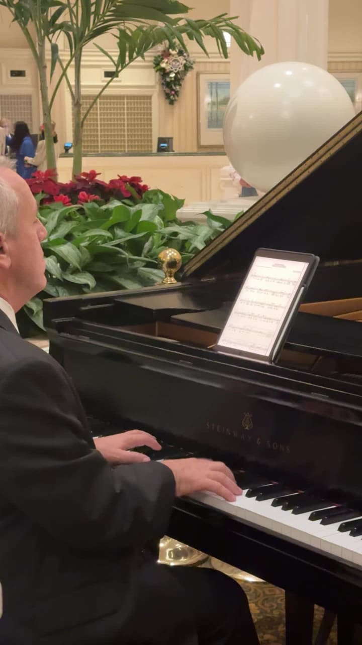 Video review of Disney's Grand Floridian Resort & Spa