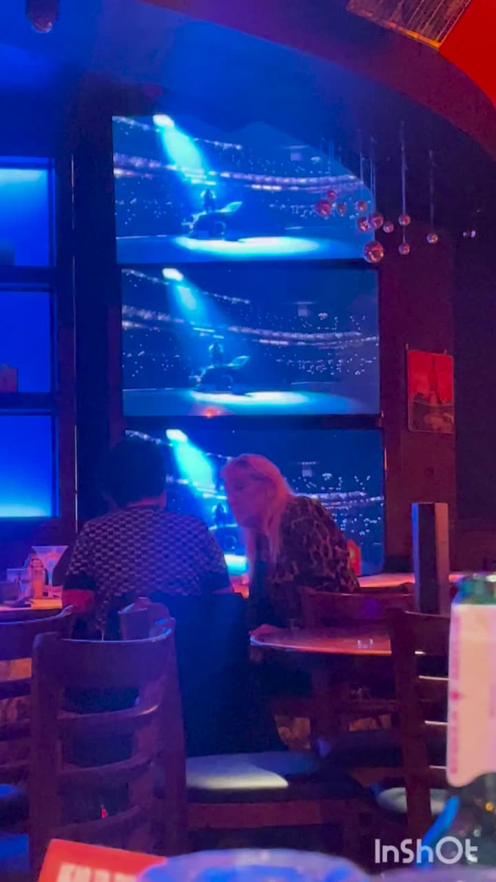 Video review of Blue Martini Lounge
