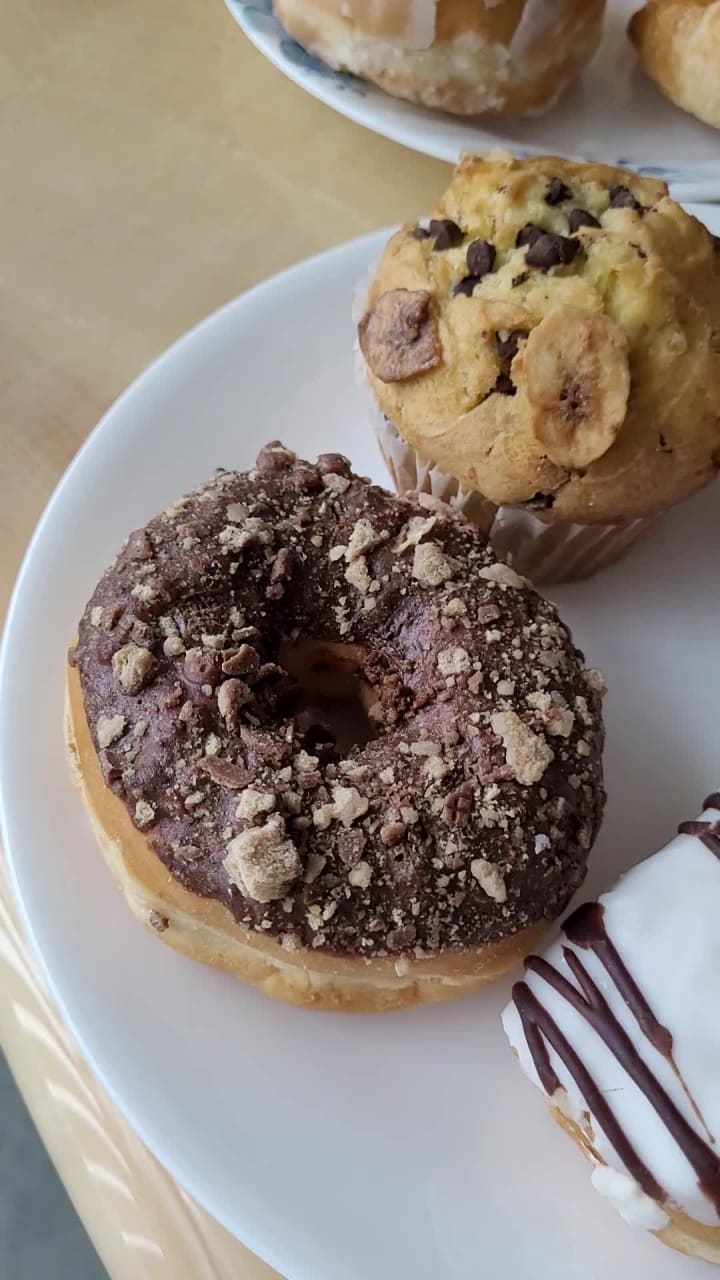 Video review of 7-Eleven