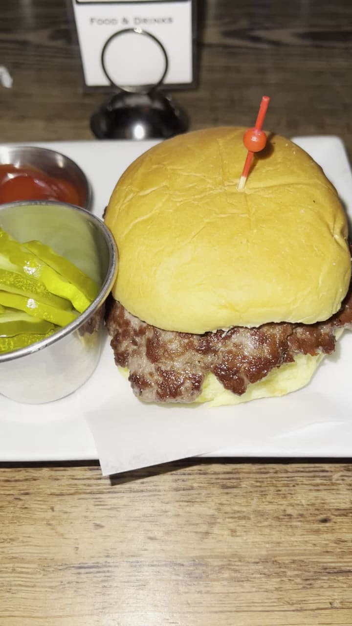 Video review of Cooper's Craft & Kitchen