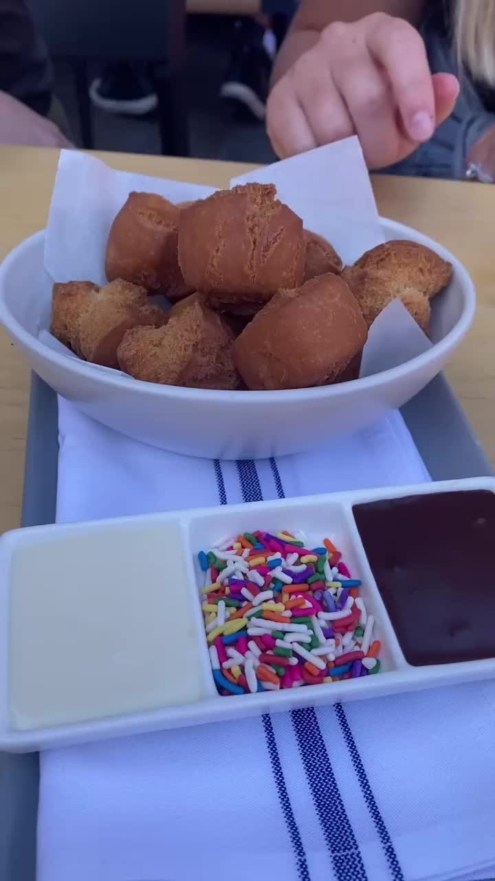 Video review of The Tipsy Pig