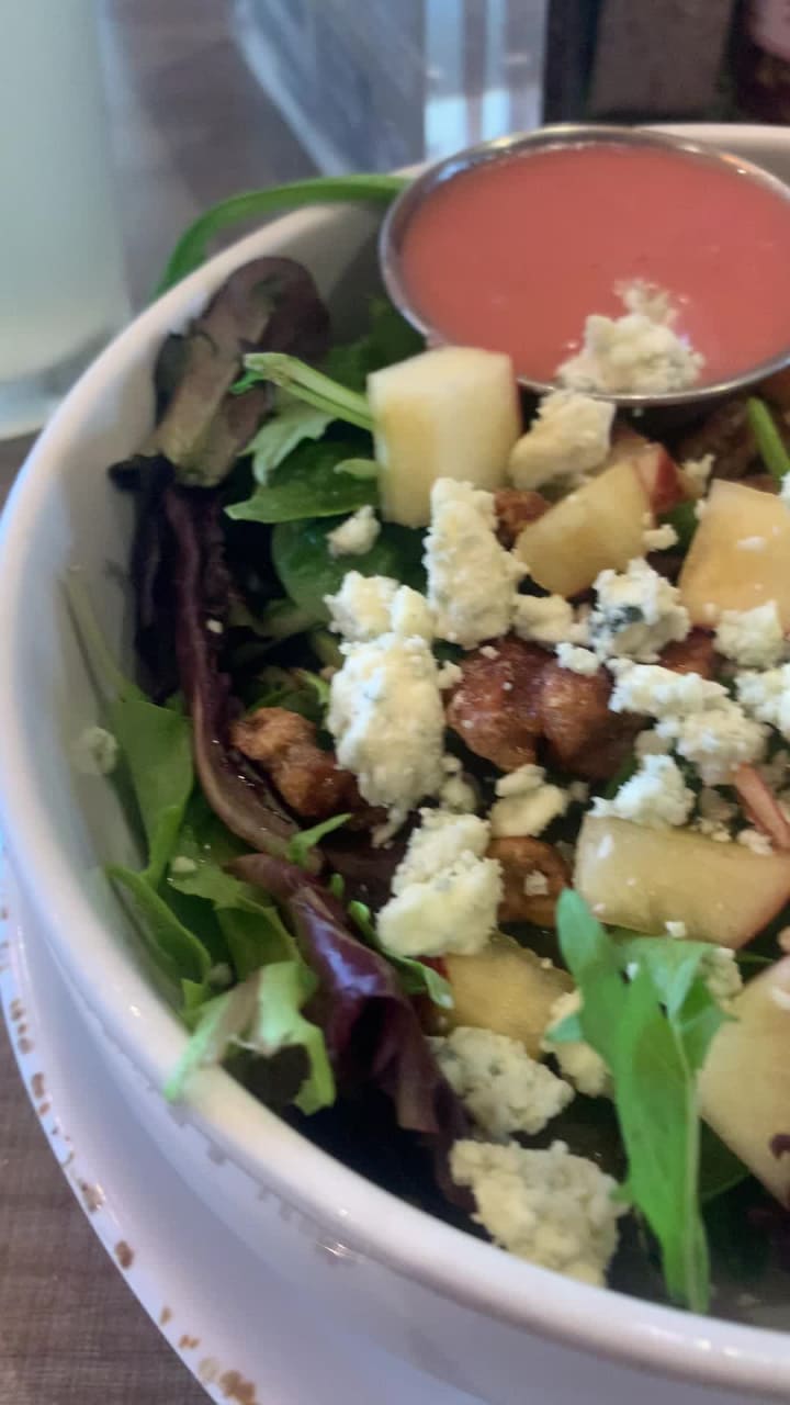 Video review of Picazzo's Healthy Italian Kitchen