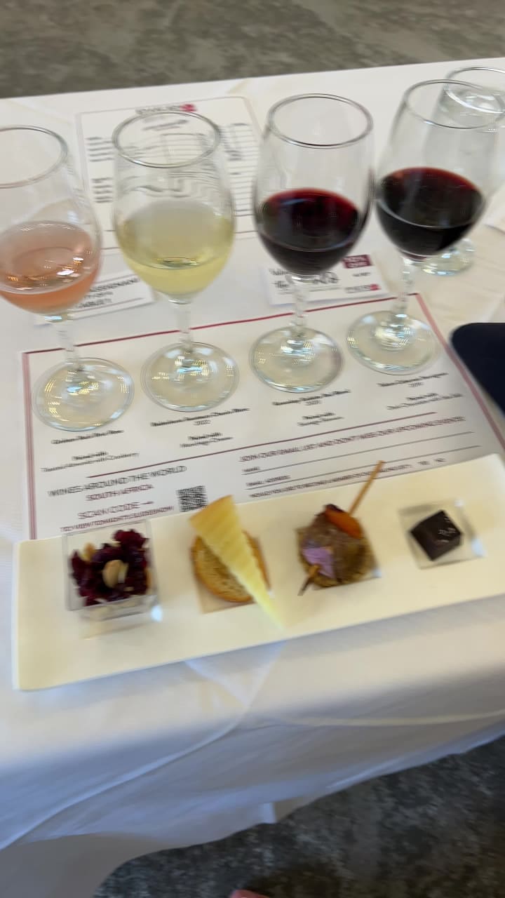 Video review of Pier 22