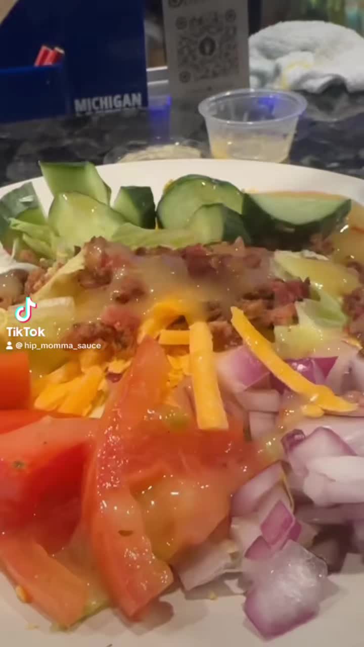 Starter’s Bar and Grill