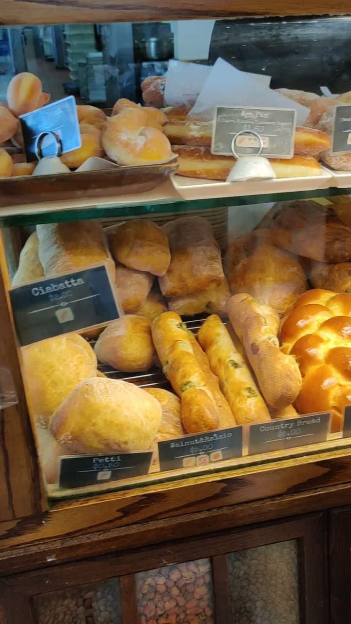 Cream Pan Bakery & Cafe