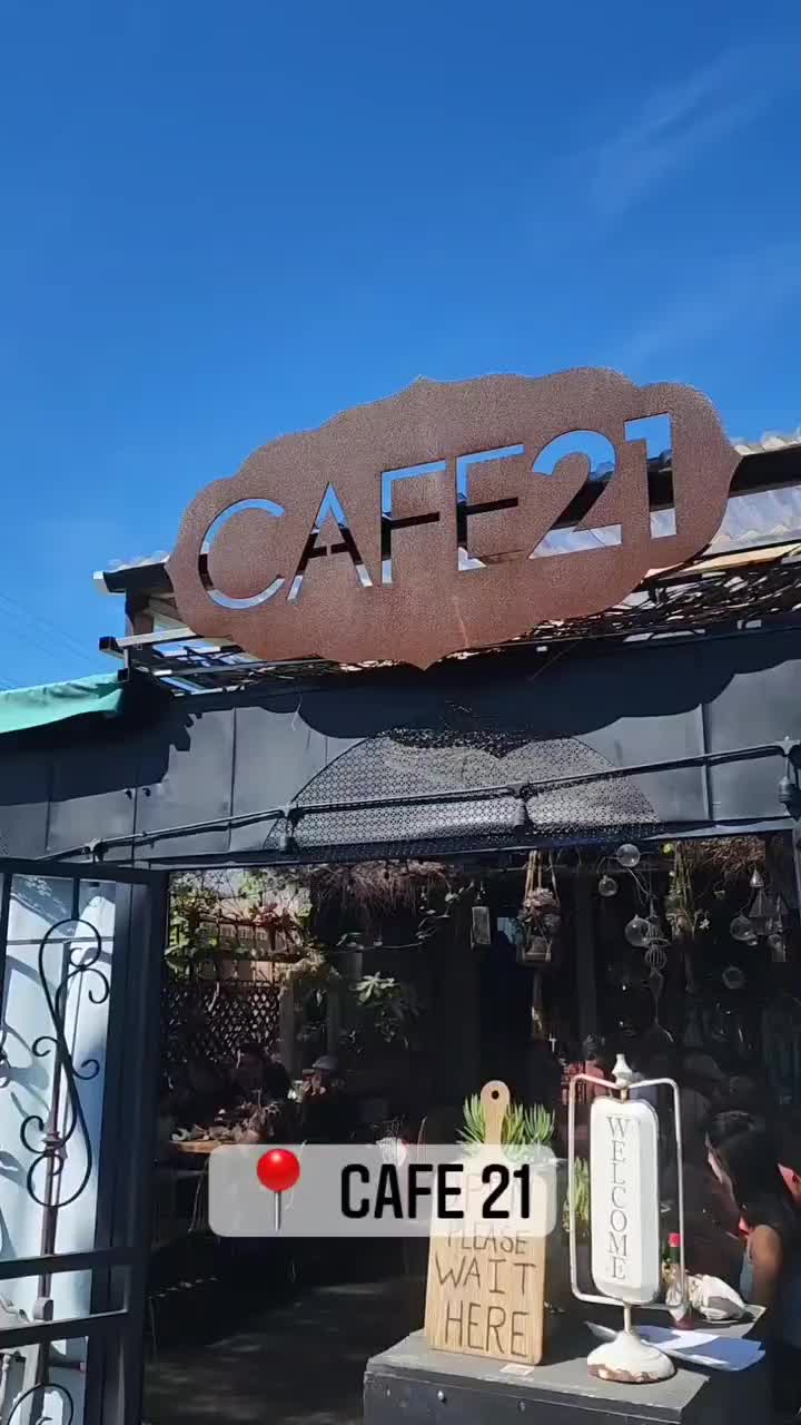 Cafe 21 University Heights
