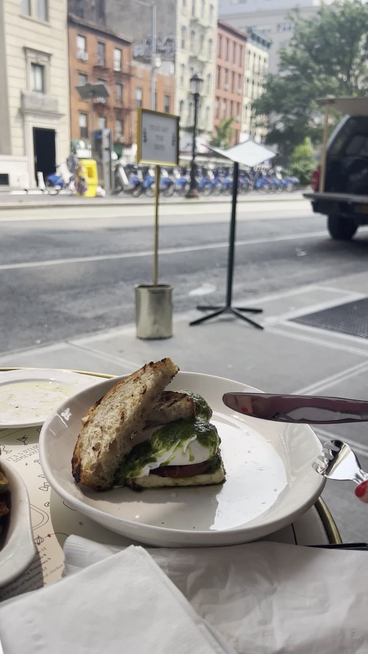 Video review of Jack's Wife Freda