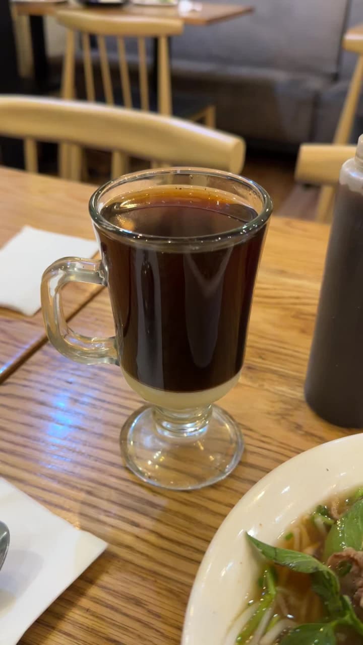 Video review of Phở Hòa