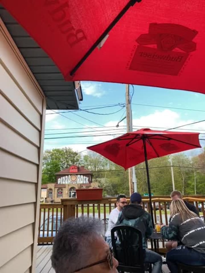 Video review of Dutch's Tavern