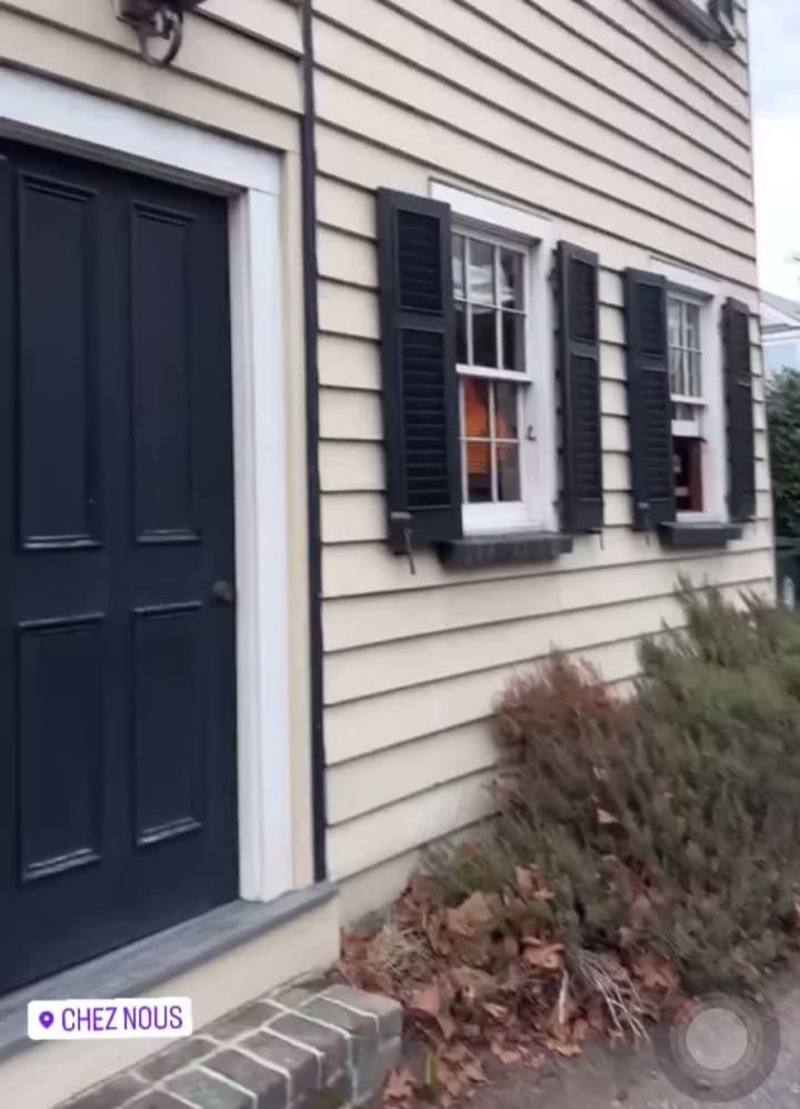 Video review of Chez Nous