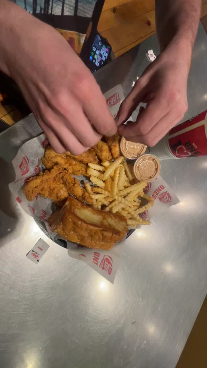 Raising Cane's Chicken Fingers