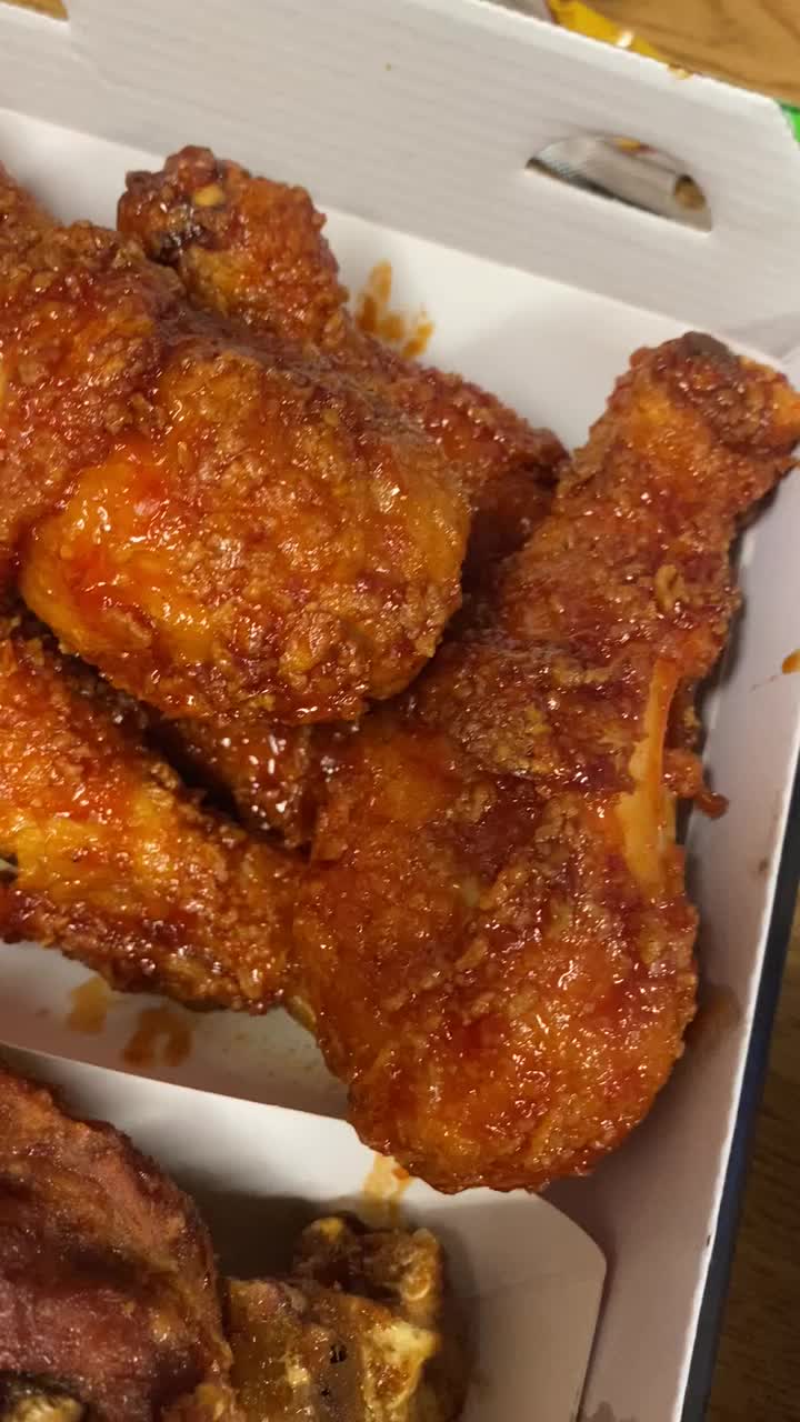 Video review of bb.q Chicken