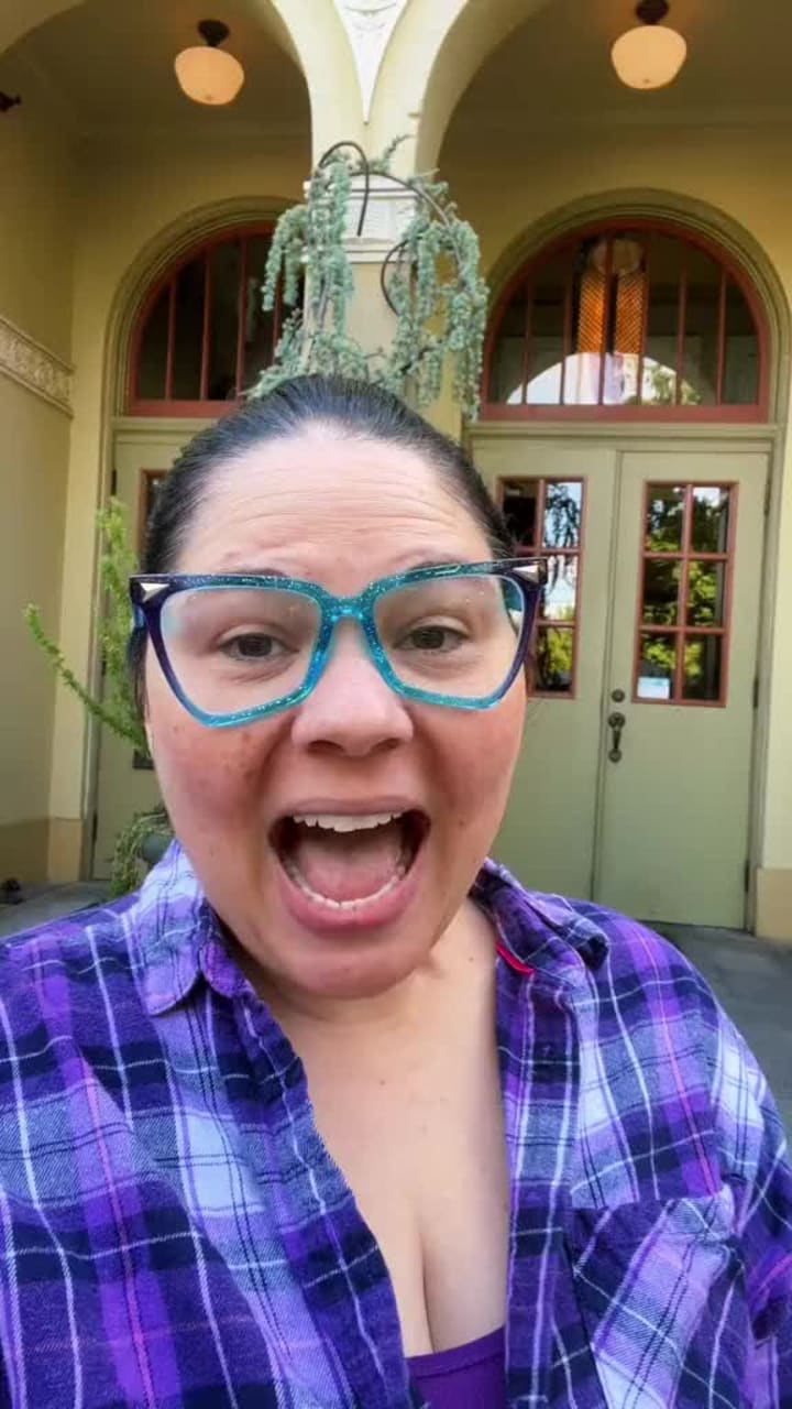 Video review of McMenamins Kennedy School