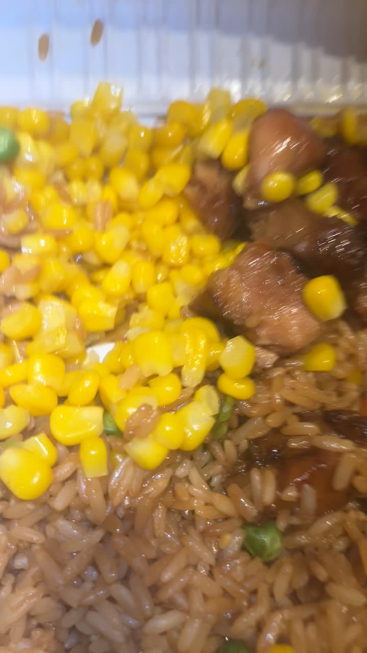 Thairoomgrand Square One